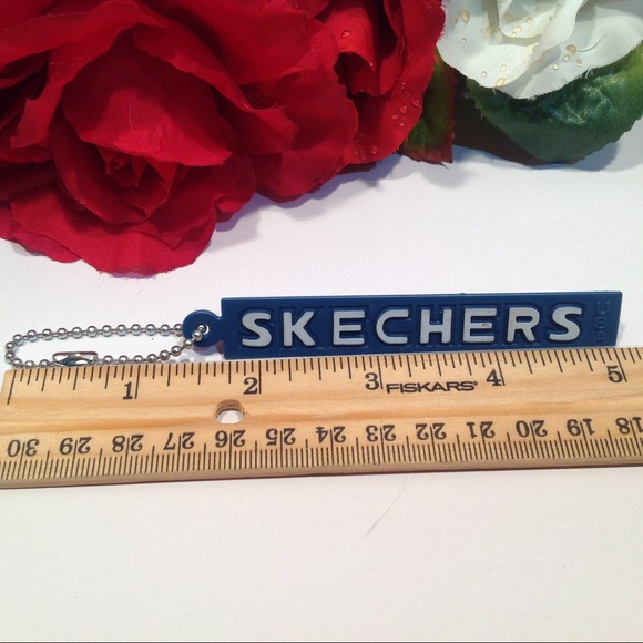 Keychain Skechers Triangle Rubber - Picture 6 of 8
